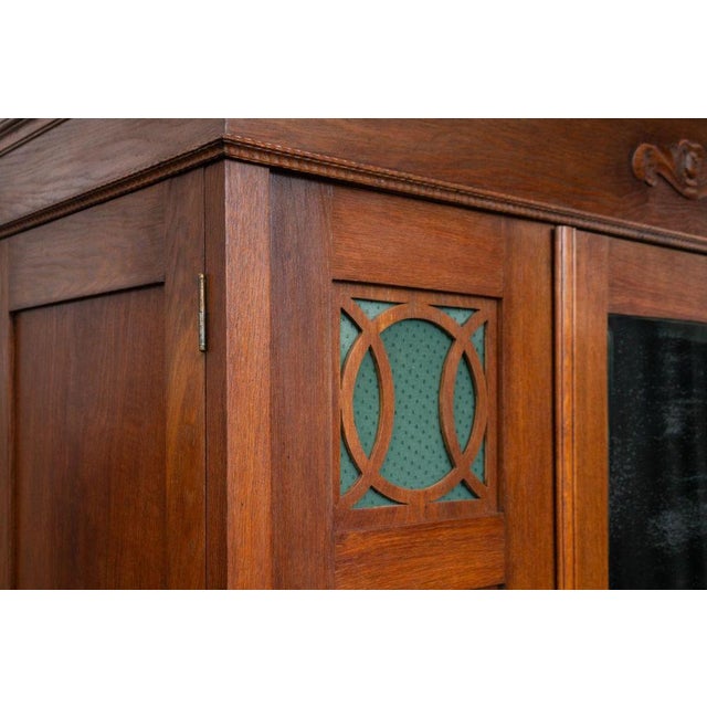Early 20th Century Art Nouveau Wardrobe in Oak For Sale - Image 14 of 18