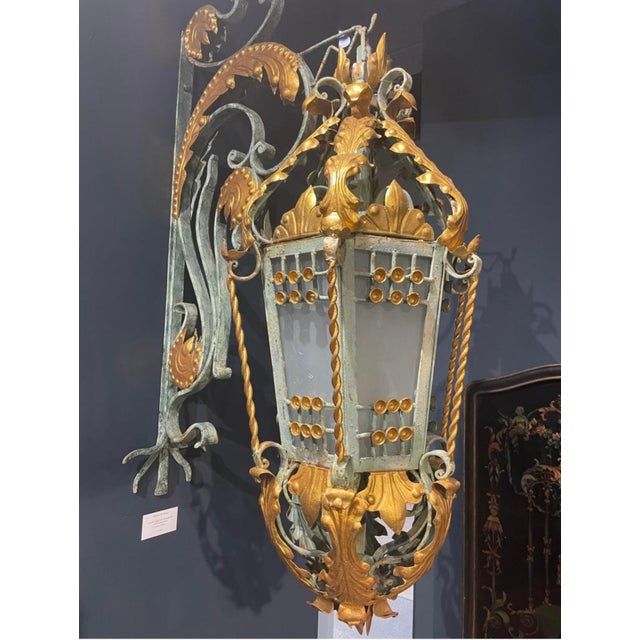 French Provincial Early 20th Century Green and Gold Wrought Iron Lantern For Sale - Image 3 of 5