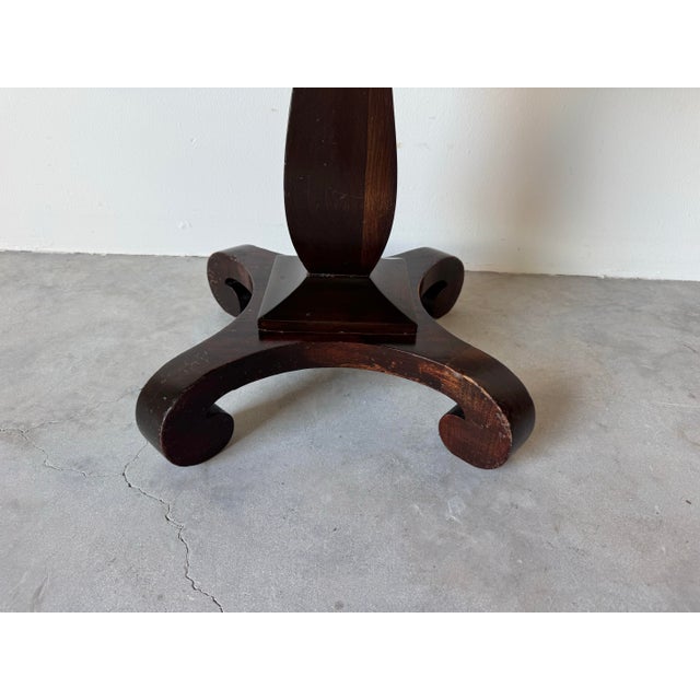 Vintage American Empire Style Mahogany Occasional Table For Sale In Miami - Image 6 of 11