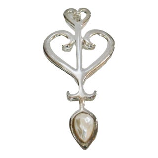 Givenchy Large Vintage Silver Glass Pearl Cupids Arrow Brooch For Sale