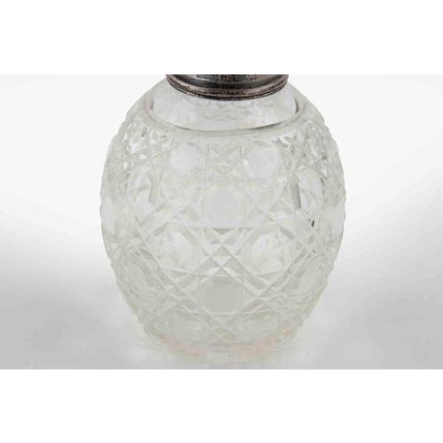 Vintage Art Nouveau Perfume Bottle, 1910s For Sale - Image 5 of 7