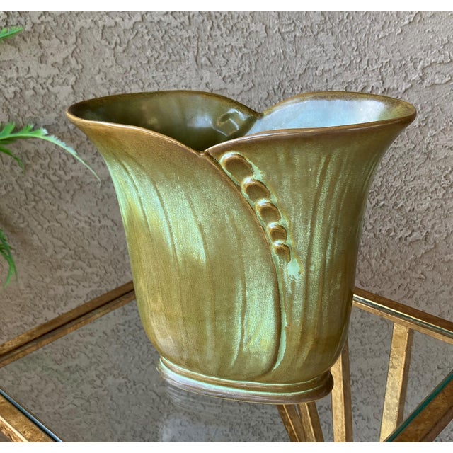 Excellent Pre-Owned Condition. There is something so sumptuous about the rutile glaze Frankoma used on its Prairie Green...