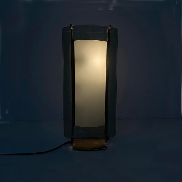 Fontana Arte Mid-Century Modern Italian Table Lamp attributed to Max Ingrand for Fontana Arte, 1960s For Sale - Image 4 of 16