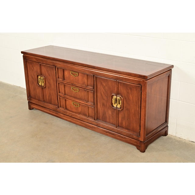 1970s Thomasville Mid-Century Hollywood Regency Chinoiserie Walnut Long Dresser or Credenza, Circa 1970s For Sale - Image 5 of 15