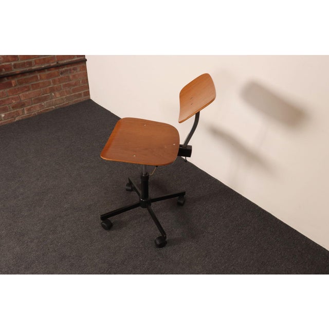 Brown Danish Modern Kevi Swiveling Task Chair in Teak by Jorgen Rasmussen for Rabami For Sale - Image 8 of 18