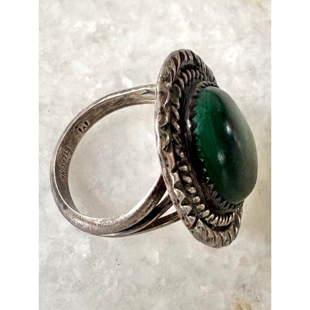 Gorgeous, handcrafted sterling silver vintage Malacate ring