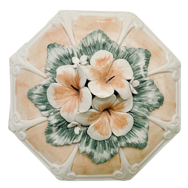 1980s Italian Porcelain Pink Hibiscus Covered Decorative Bowl For Sale In San Diego - Image 6 of 9