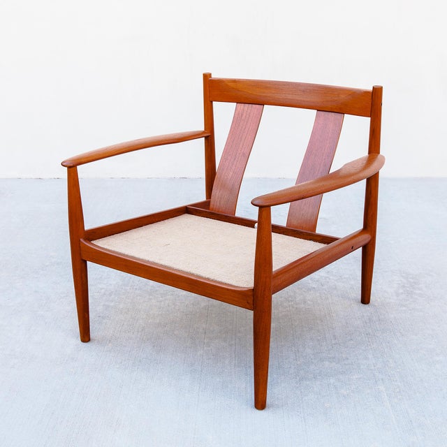 Restored 1960s Grete Jalk Fd 118 Danish Modern Teak Lounge Chair by France & Son For Sale - Image 9 of 18