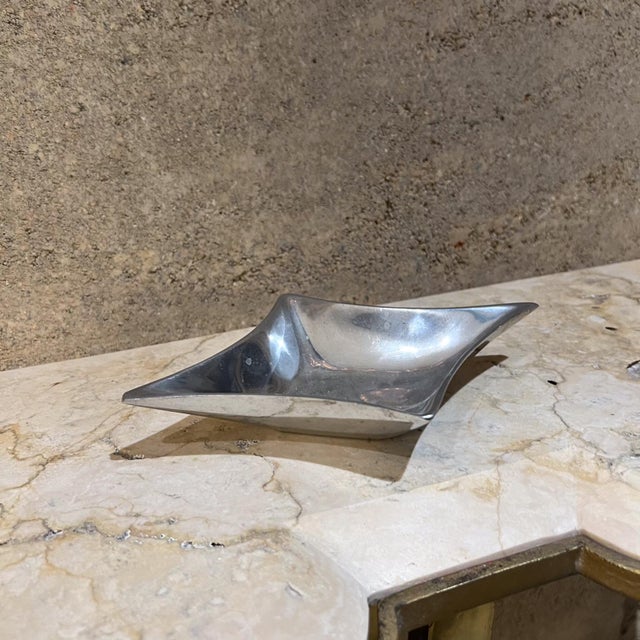 Mid-Century Modern MCM Modern Diamond Dish Aluminum For Sale - Image 3 of 8