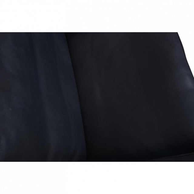 Animal Skin Vintage PK31 Chair in Black Aura Leather by Poul Kjærholm, 1980s For Sale - Image 7 of 18