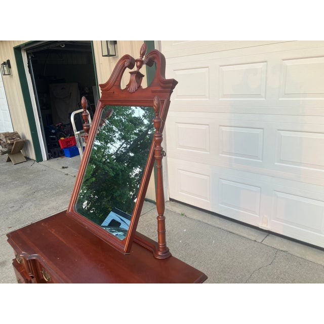 Wood Mid Century Mahogany Chippendale/Georgian Style Vanity With Swinging Mirror and Round Upholstered Stool With Original Tags, 2 Pieces For Sale - Image 7 of 14