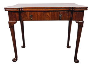 Antique Game Table in Walnut, 1800s