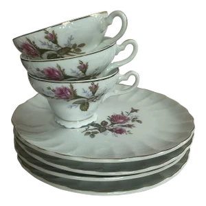 1940’s Rare Royal Rose of Japan Lunch, Snack, Tea Set. Charming Loop-Broken Shape Handles on Tea Cups. 6 Piece Set ( +1 Free Bonus Plate Included)