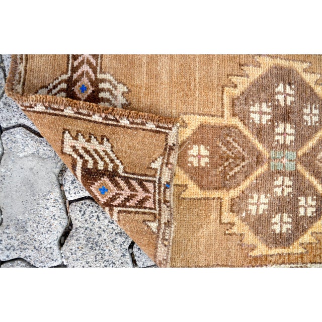 1960s Vintage Mid Century Turkish Rug For Sale - Image 5 of 6