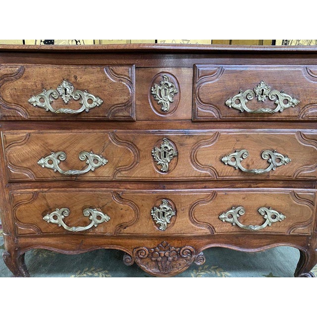 Louis XV Parisian Chest of Drawers For Sale - Image 11 of 13