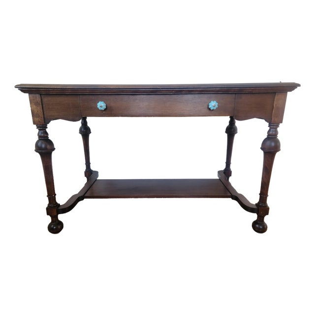 Early 20th Century American Colonial Revival Walnut Writing Desk With Turned Legs For Sale