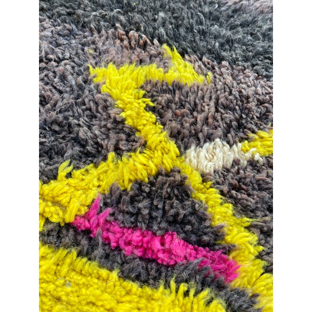 2010s Modern Black Moroccan Wool Rug For Sale - Image 5 of 8
