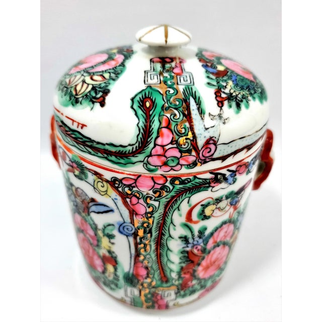 Mid 20th Century Vintage Chinese Rose Medallion Porcelain Tea Canister With Phoenixes Butterflies and Pink Flowers For Sale - Image 5 of 12