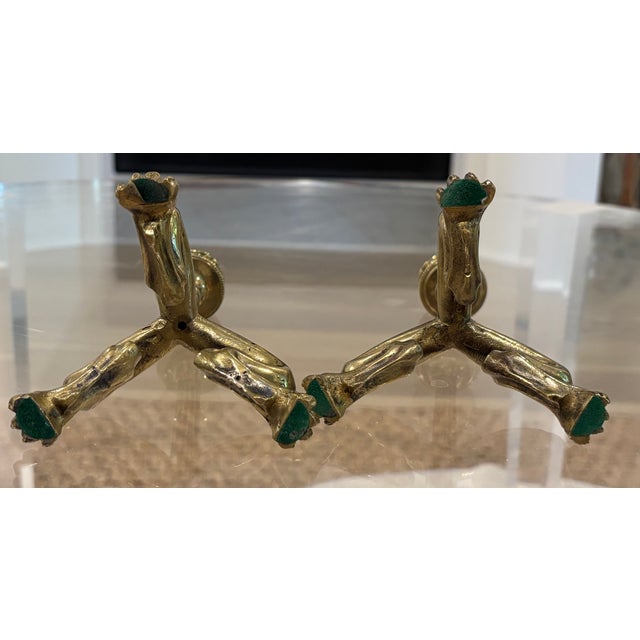 Early 20th Century Early 20th Century English Brass Candlesticks With Lion Paw Tripod Bases - A Pair For Sale - Image 5 of 17
