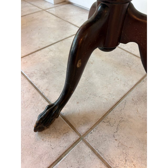 Wood Vintage Hand Carved Tripod Pie Crust Wood Accent Table in the Manner of Chippendale For Sale - Image 7 of 16