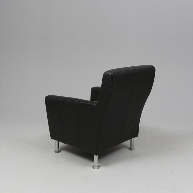 Set of Lounge Chair and Ottoman in Black Leather, 1980s For Sale - Image 6 of 13