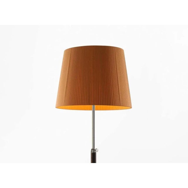 Contemporary Mustard and Chrome Pie de Salón G3 Floor Lamp by Jaume Sans For Sale - Image 3 of 4