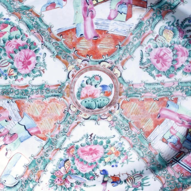 Late 19th Century 19th Century Rose Medallion Oval Porcelain Platter For Sale - Image 5 of 9