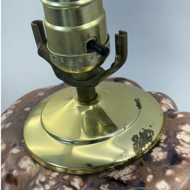 Ceramic Vintage 80s Shell Table Lamp Coastal Seashell Brass Base 18" For Sale - Image 7 of 9