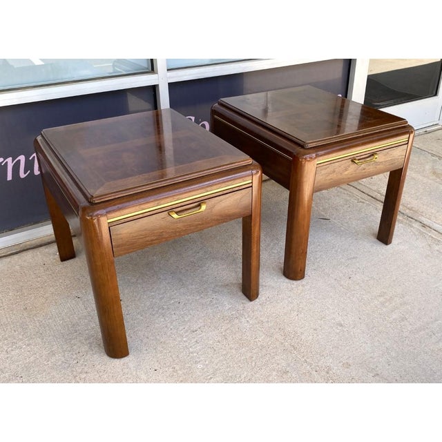 Mid-Century Modern Pair of 1970s Thomasville Mystique Chinoiserie Burl-Top End Tables For Sale - Image 3 of 10