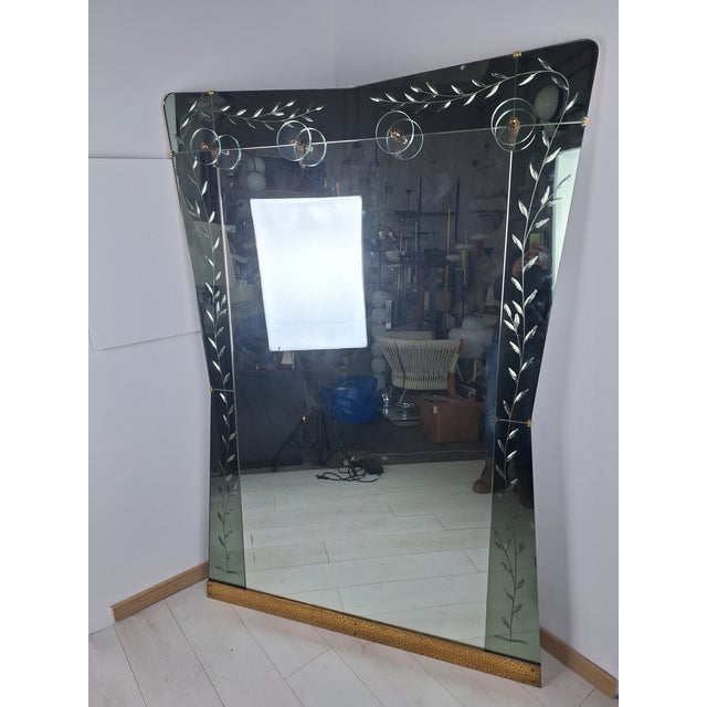 Mid-Century Modern Large Vintage Entrance Mirror in Engraved Glass with Brass and Molar Glass, 1960s For Sale - Image 3 of 10