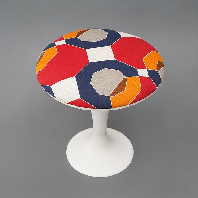 Space Age Stool with Tulip Base, 1960s For Sale - Image 4 of 14