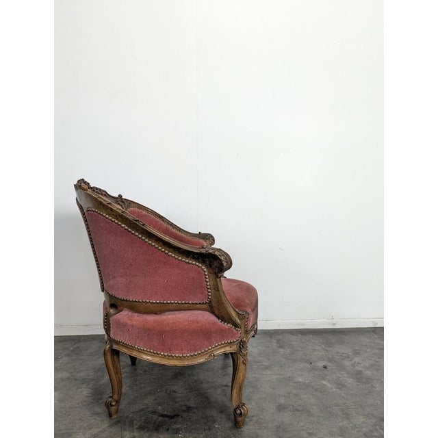 Louis XV Style Marquise Armchairs in Carved Walnut, Set of 2 For Sale - Image 5 of 12