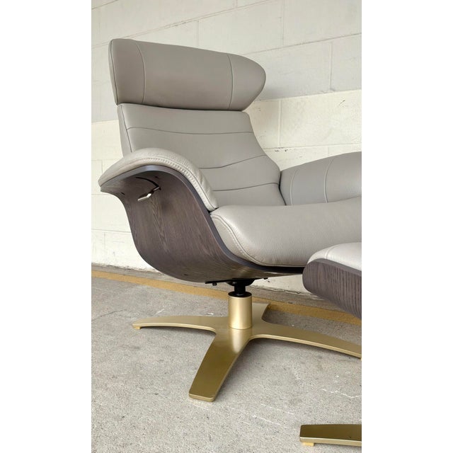 2020s Mid-Century Modern Eames Style Italian Gray Leather Lounge Chair and Ottoman For Sale - Image 5 of 8