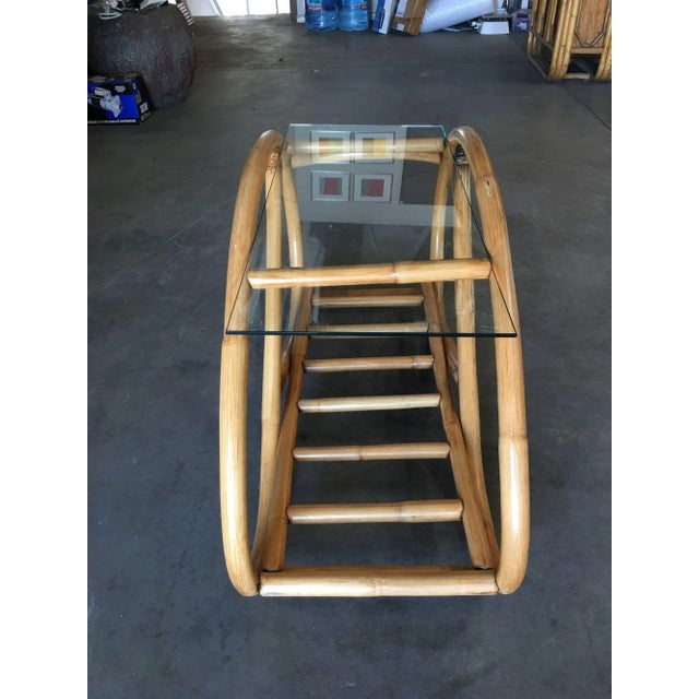 1950s Restored Single-Strand Glass Top "Grasshopper" Rattan Side Table For Sale - Image 4 of 10