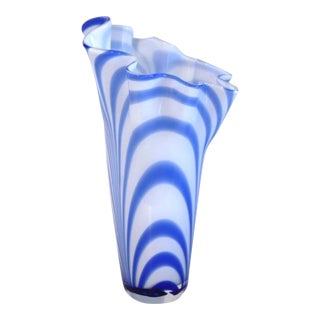 Vinatge Murano Style L Swirl Ruffled Handkerchief Vase For Sale