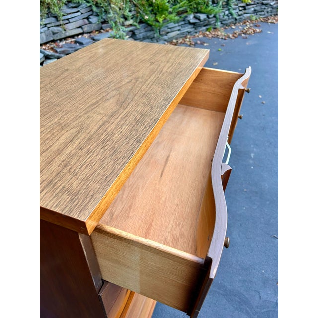 Mid-Century Modern Highboy Dresser – Excellent Condition For Sale - Image 9 of 11