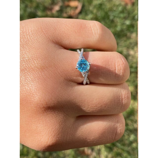 The El Cajon: Pariaba Engagement Ring in Platinum For Sale - Image 9 of 9