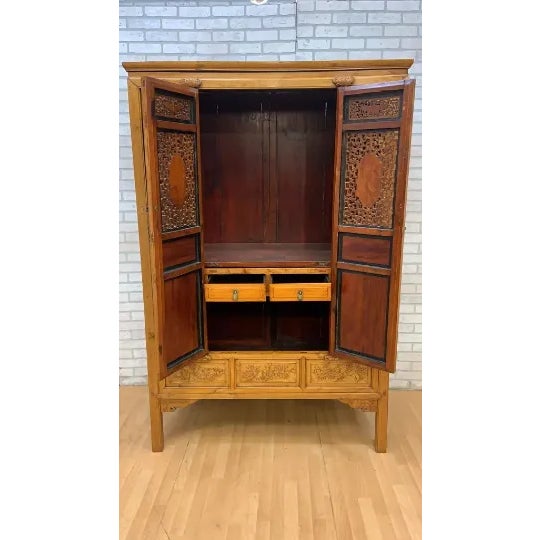 Vintage Chinese Pierced Screen Scholars Cabinet For Sale In Chicago - Image 6 of 11