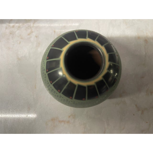 1990s 1990s Mata Ortiz Mexican Native Small Pot For Sale - Image 5 of 7