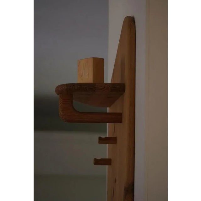 1980s Danish Modern Sculptural Wall-Mounted Coat Rack in Pine, 1980s For Sale - Image 5 of 13