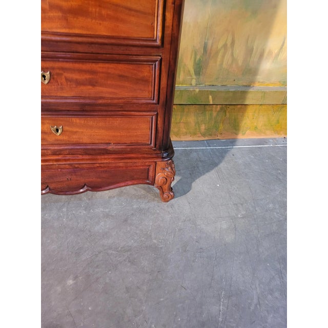 Large 19th Century Chest of Drawers in Mahogany For Sale - Image 3 of 13