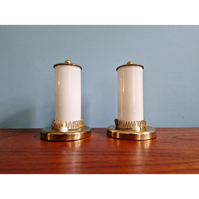 1950s Mid-Century Modern Bedside Lamps in Brass and Cream Opaline Glass, 1950, Set of 2 For Sale - Image 5 of 16