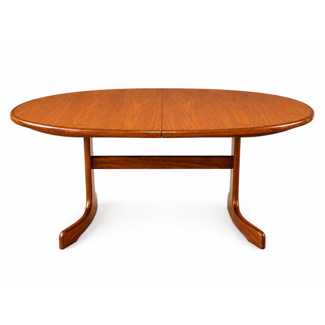 Model 415 Fresco Oval Extending Dining Table in Teak from G-Plan, England, 1970s For Sale - Image 11 of 11