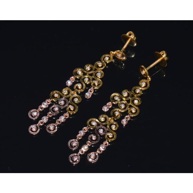 Certified Natural 1.55Cts VS F Diamond 18K Solid Gold Chandelier Earrings, A Pair For Sale - Image 4 of 10