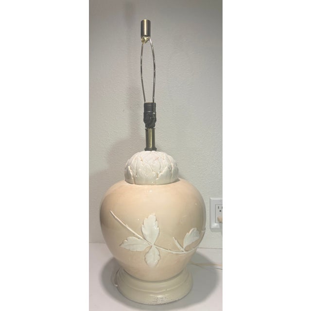 Mid-Twentieth Century Creme and White Ceramic Table Lamp For Sale - Image 10 of 12