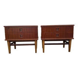 Scandinavian Style Bedside Tables in Teak, 1960s, Set of 2 For Sale