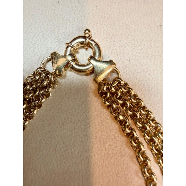 60 Ct Natural Sleeping Beauty Turquoise Necklace, Three Charm 18 Kt Gold For Sale In New York - Image 6 of 8