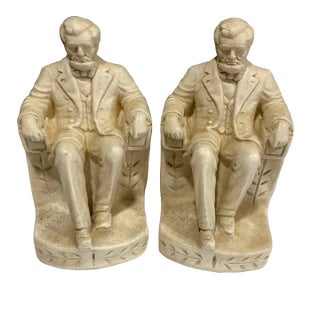 Vintage Seated Abraham Lincoln Ceramic Bookends- a Pair For Sale