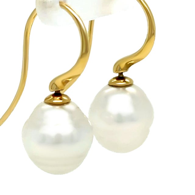 2020s Paspaley 18ct Yellow Gold Australian South Sea Pearl Shepherd Hook Earrings 5.4g, Pair For Sale - Image 5 of 11