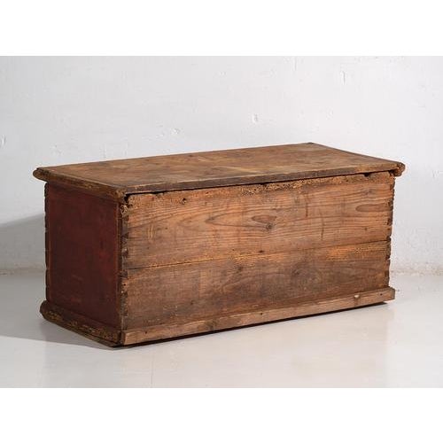 Antique Storage Trunk with Floral Decoration, 1895 For Sale - Image 10 of 11